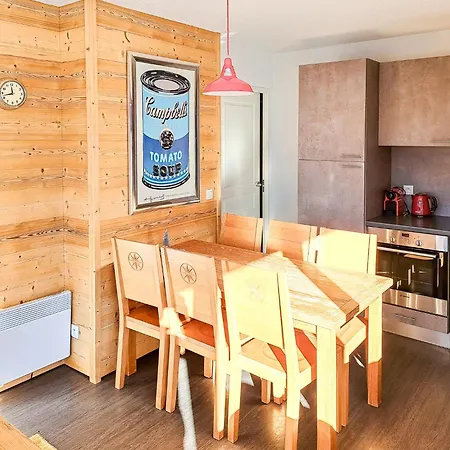 Penthouse 3-bedroom Apartment, Mountain Views, Large Terrasse, Piste Access Flaine