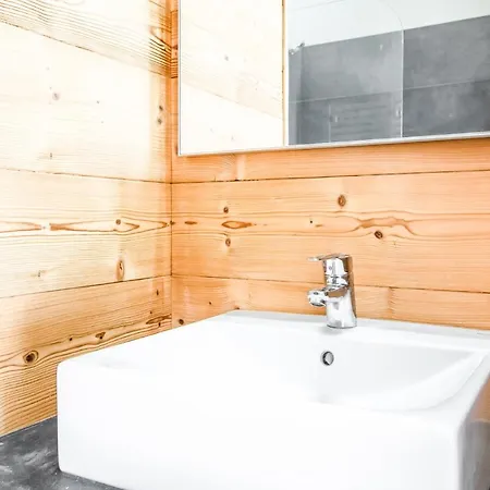 Penthouse 3-bedroom Apartment, Mountain Views, Large Terrasse, Piste Access Apartment Flaine