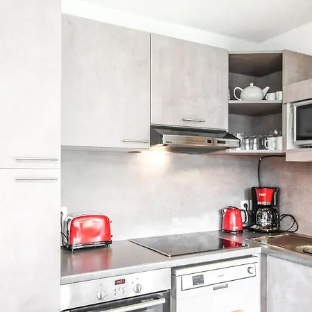 Penthouse 3-bedroom Apartment, Mountain Views, Large Terrasse, Piste Access Flaine