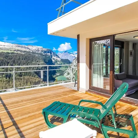 Penthouse 3-bedroom Apartment, Mountain Views, Large Terrasse, Piste Access