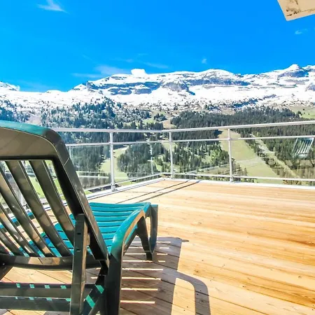 Apartment Penthouse 3-bedroom Apartment, Mountain Views, Large Terrasse, Piste Access Flaine