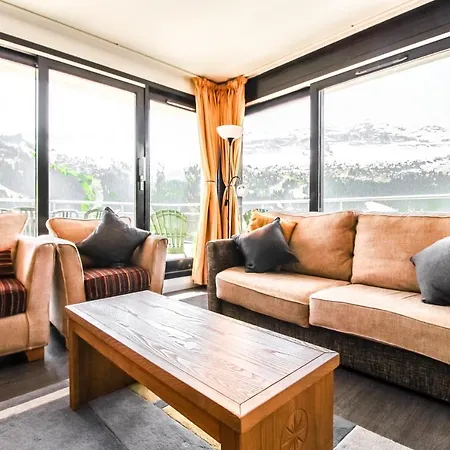 Apartment Penthouse 3-bedroom Apartment, Mountain Views, Large Terrasse, Piste Access Flaine