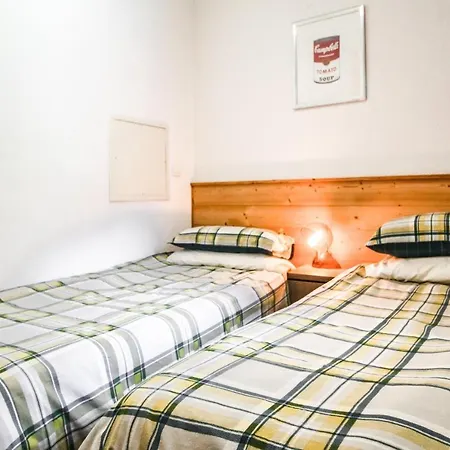 Penthouse 3-bedroom Apartment, Mountain Views, Large Terrasse, Piste Access *
