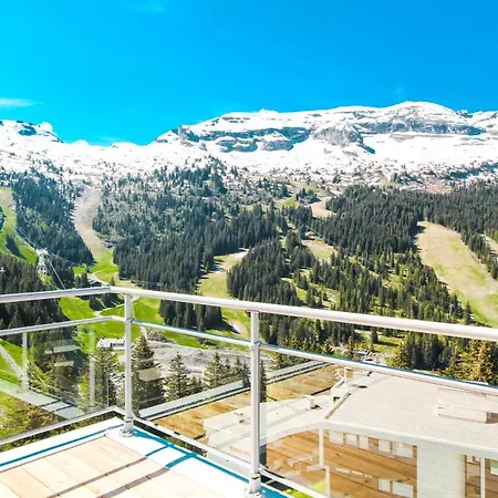 Apartment Penthouse 3-bedroom Apartment, Mountain Views, Large Terrasse, Piste Access Flaine