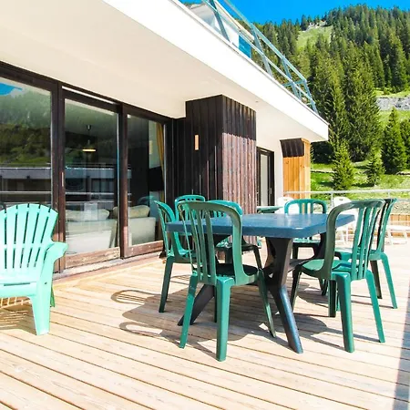Apartment Penthouse 3-bedroom Apartment, Mountain Views, Large Terrasse, Piste Access Flaine