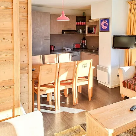 Apartment Penthouse 3-bedroom Apartment, Mountain Views, Large Terrasse, Piste Access