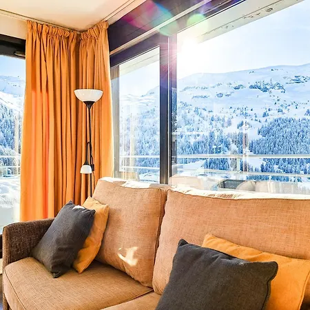 Apartment Penthouse 3-bedroom Apartment, Mountain Views, Large Terrasse, Piste Access *